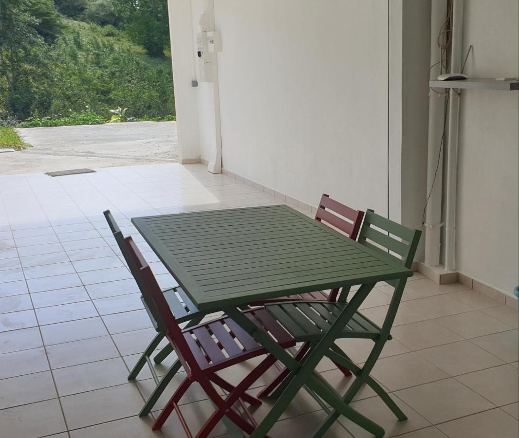 Rayon De Soleil T2 Bas De Villa Sainte-Anne  Bagian luar foto